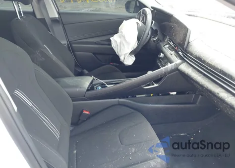 2024 Hyundai Elantra Sel z USA, uszkodzony, nr VIN KMHLS4DG0RU753891